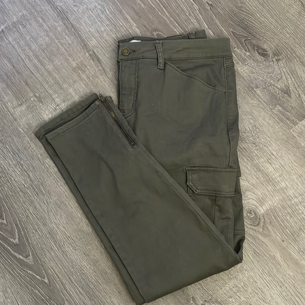 Like new green pants